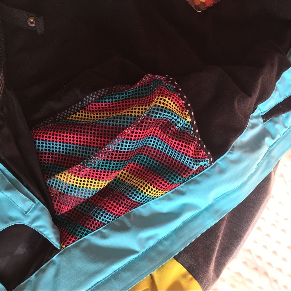 O’Neill freedom series snowboard/ski jacket. W - Picture 8 of 8